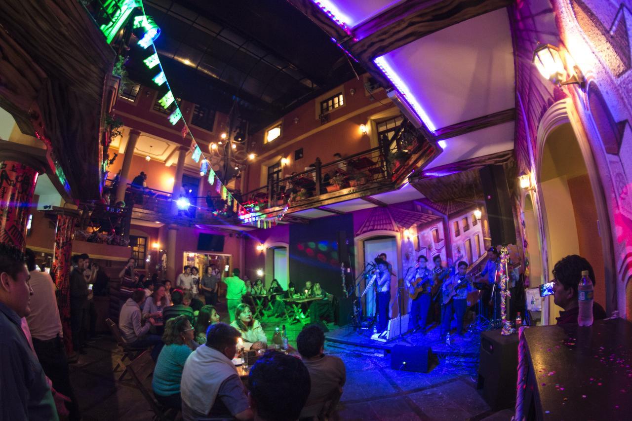 Imaynalla Hostel Sucre Buitenkant foto