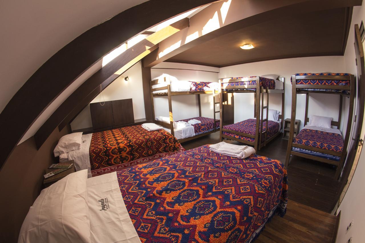 Imaynalla Hostel Sucre Buitenkant foto