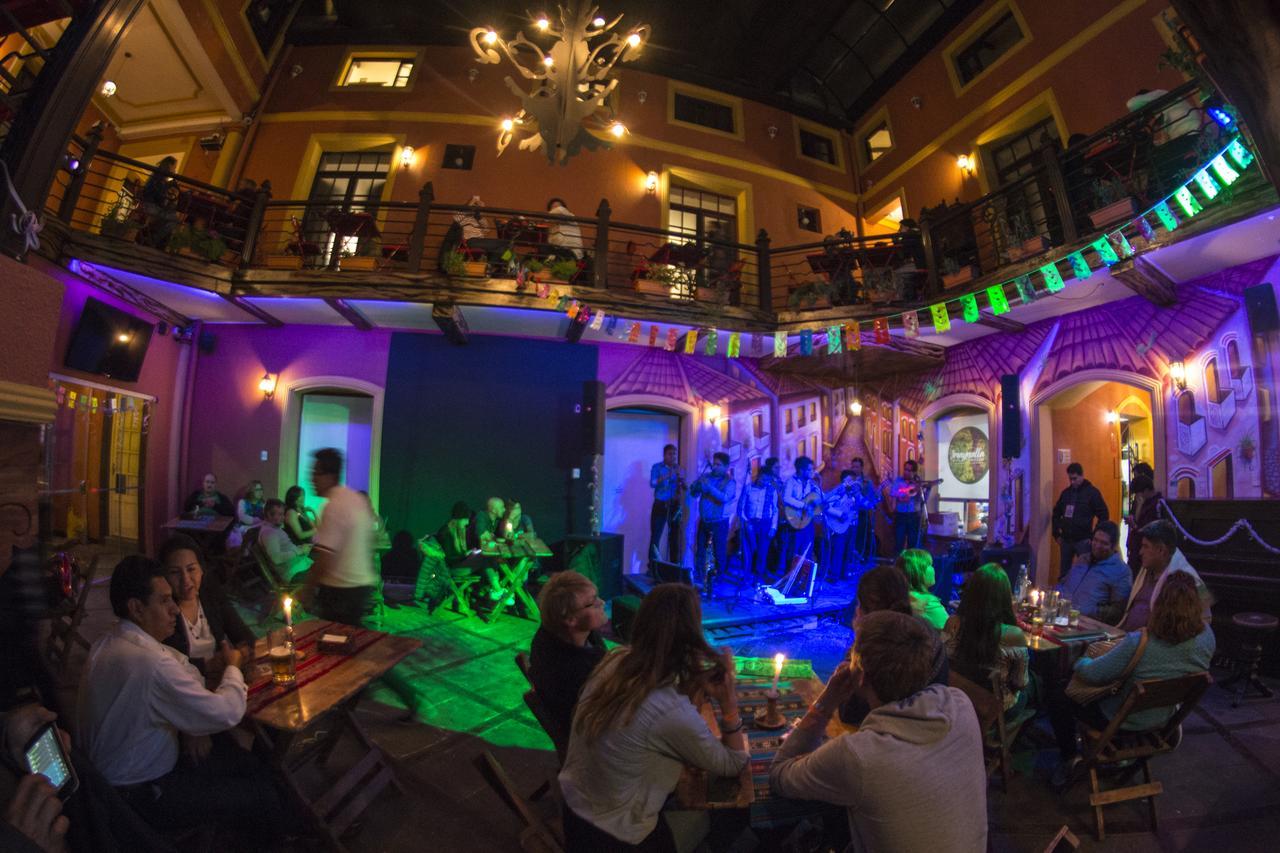 Imaynalla Hostel Sucre Buitenkant foto
